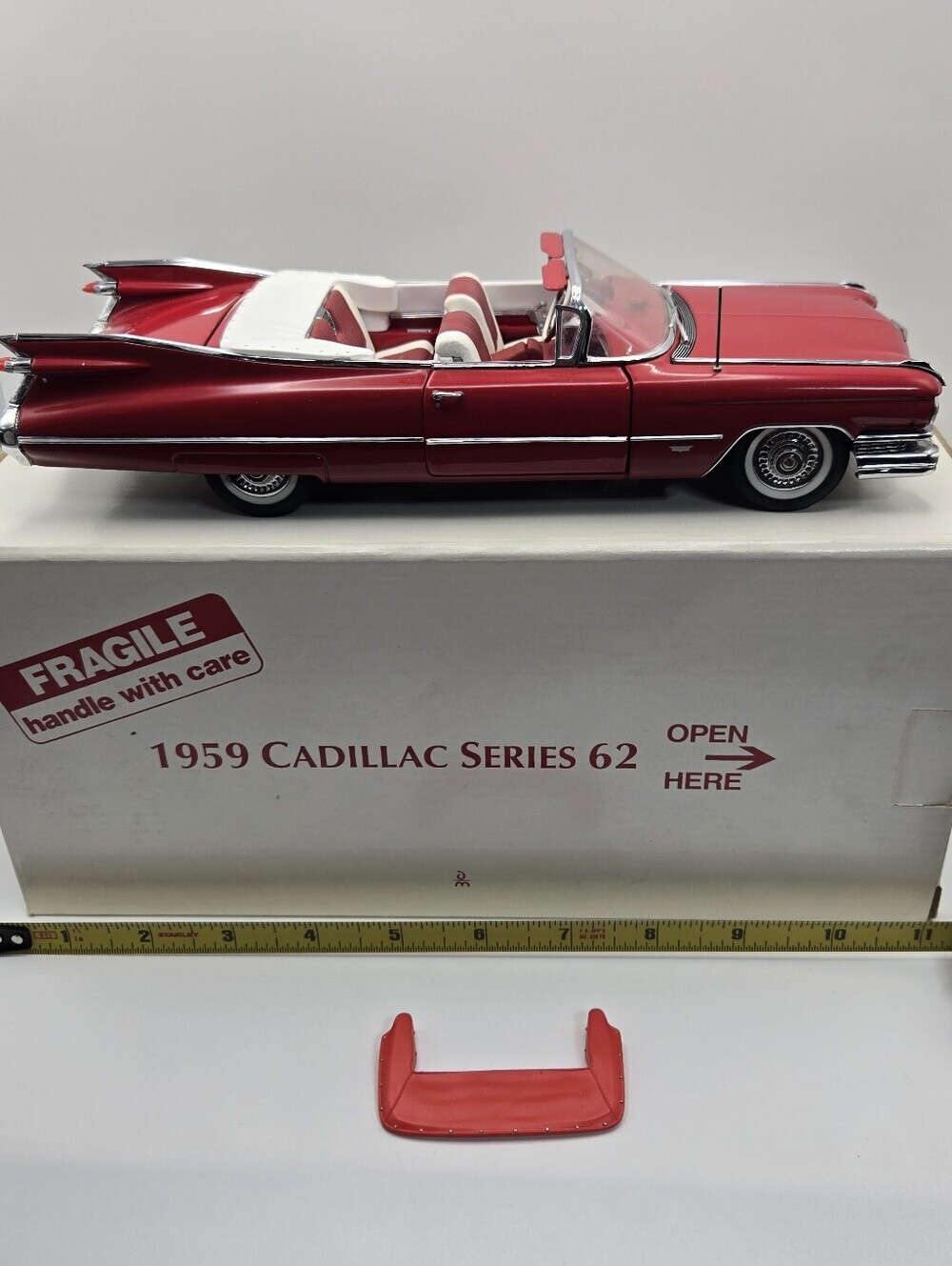 Danbury Mint 1:24 scale die-cast model of a 1959 Cadillac Series 62 Convertible